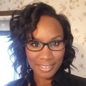 Meet your Posher, Shena